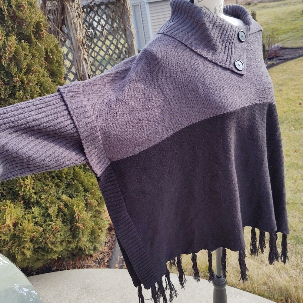 💥 3/$20 DressBarn L/XL Shawl with Arms Sweater! - Picture 3 of 14